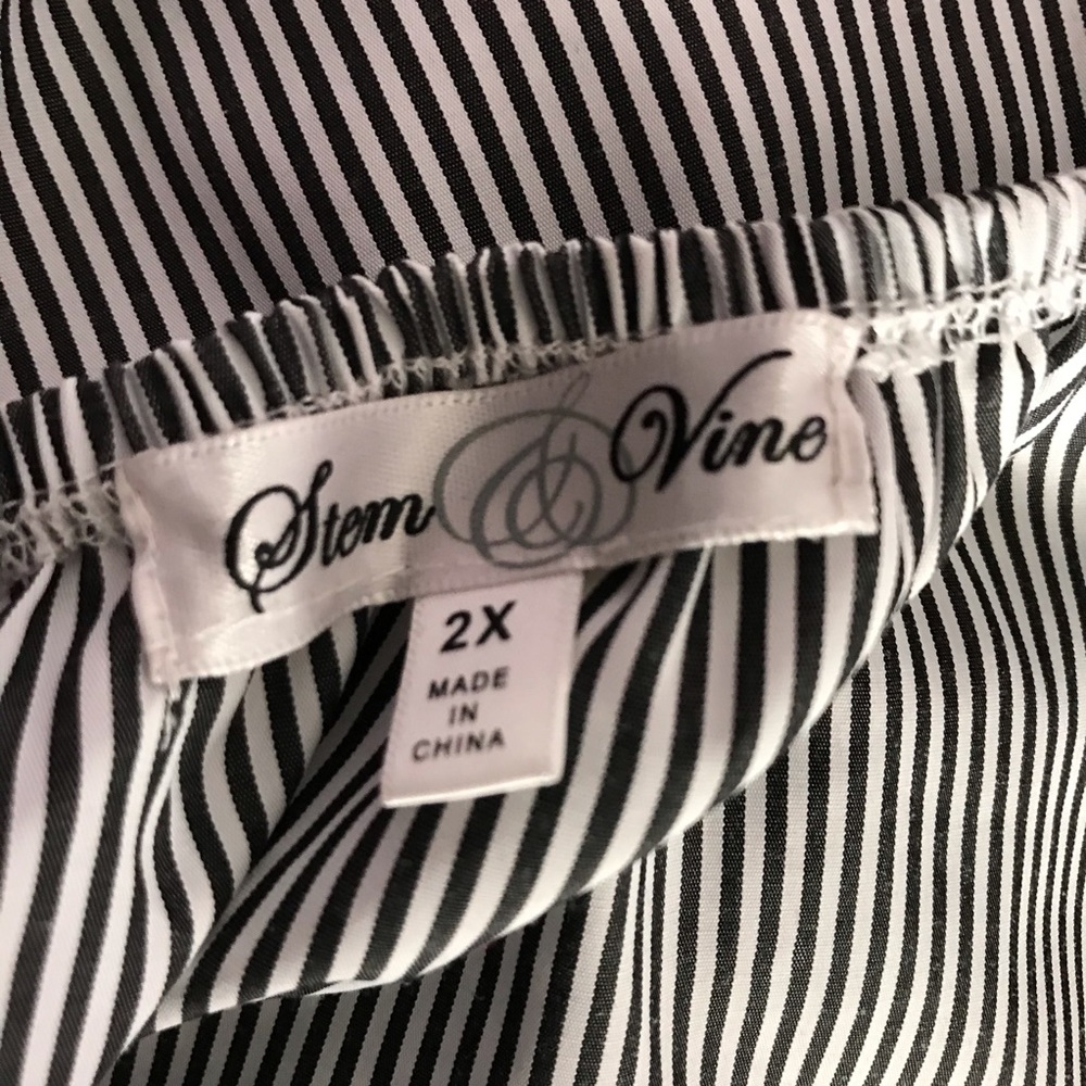 Striped Off Shoulder Top - Picture 4 of 6
